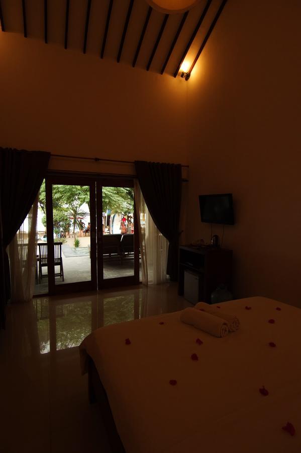Kelapa Kecil Hotel Gili Trawangan Exterior photo